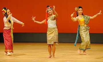 第38回着物着付全国大会タイ古典舞踊